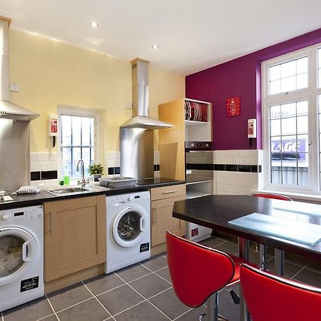 Emporium Apartments: Spacious City Centre Living with Full Kitchen Nottingham Room photo